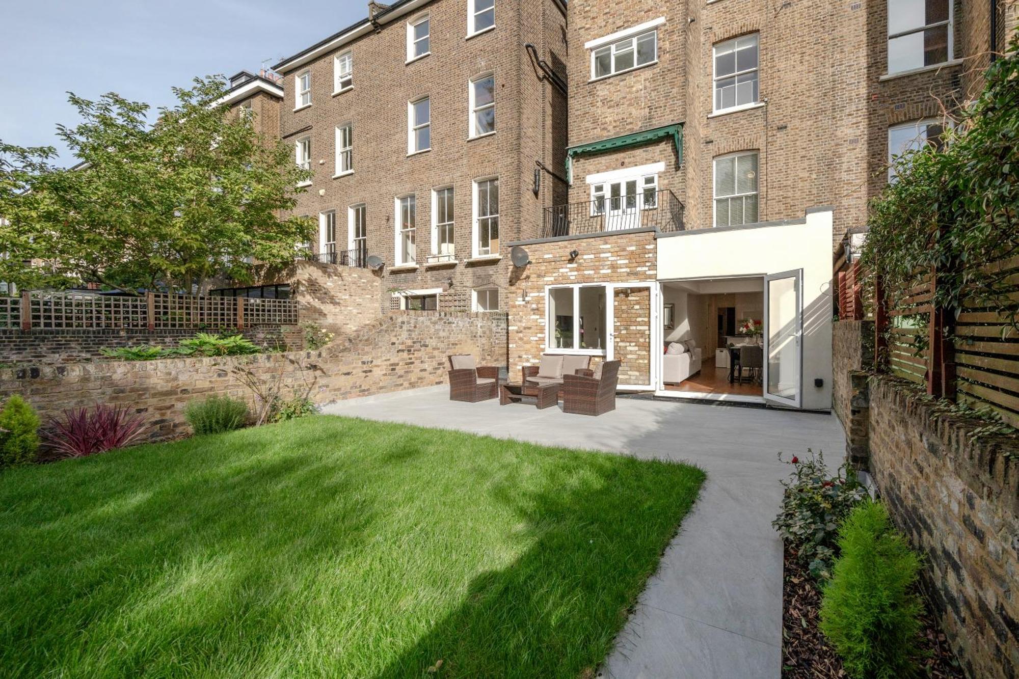 Maida Vale Gem By Little Venice With Stunning Garden Londra